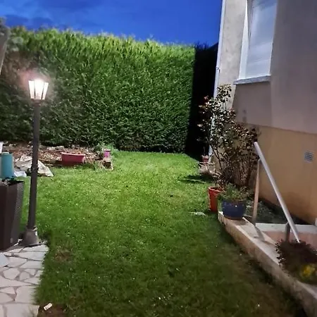 Grain De Ble Location Villa Toury Exterior photo
