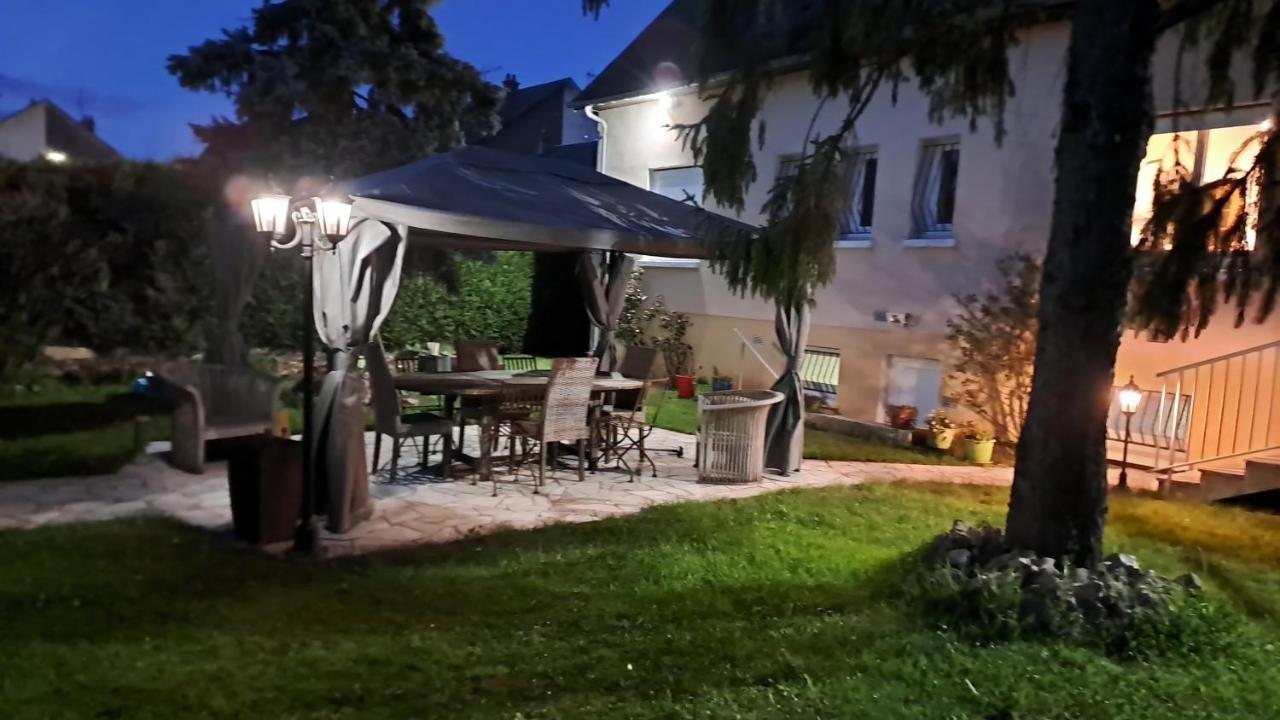Grain De Ble Location Toury